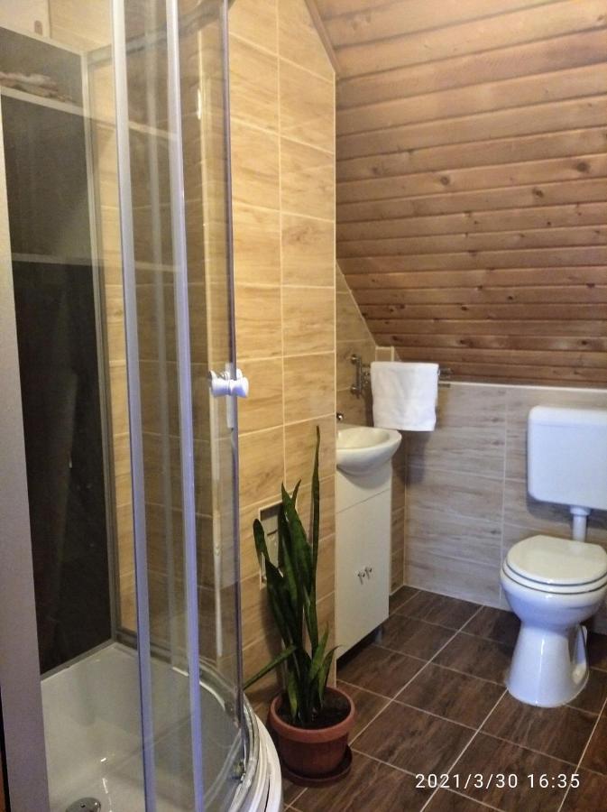 Erzsebet Vendeghaz Es Apartman Hajdúszoboszló Buitenkant foto