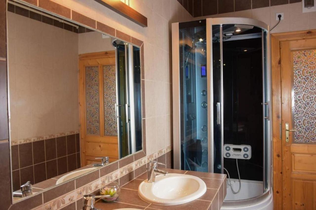 Erzsebet Vendeghaz Es Apartman Hajdúszoboszló Buitenkant foto