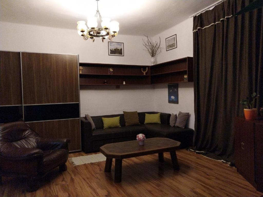 Erzsebet Vendeghaz Es Apartman Hajdúszoboszló Buitenkant foto