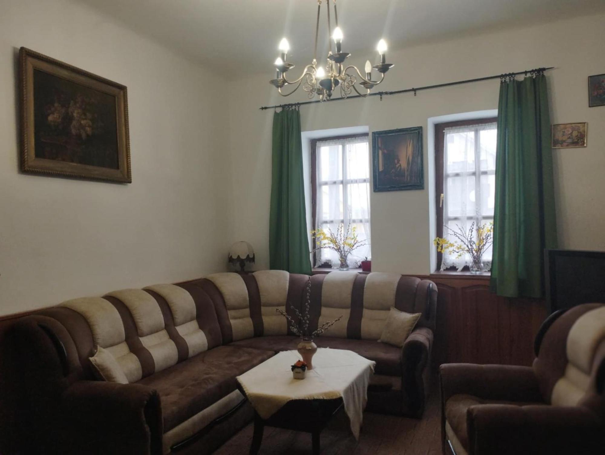 Erzsebet Vendeghaz Es Apartman Hajdúszoboszló Buitenkant foto